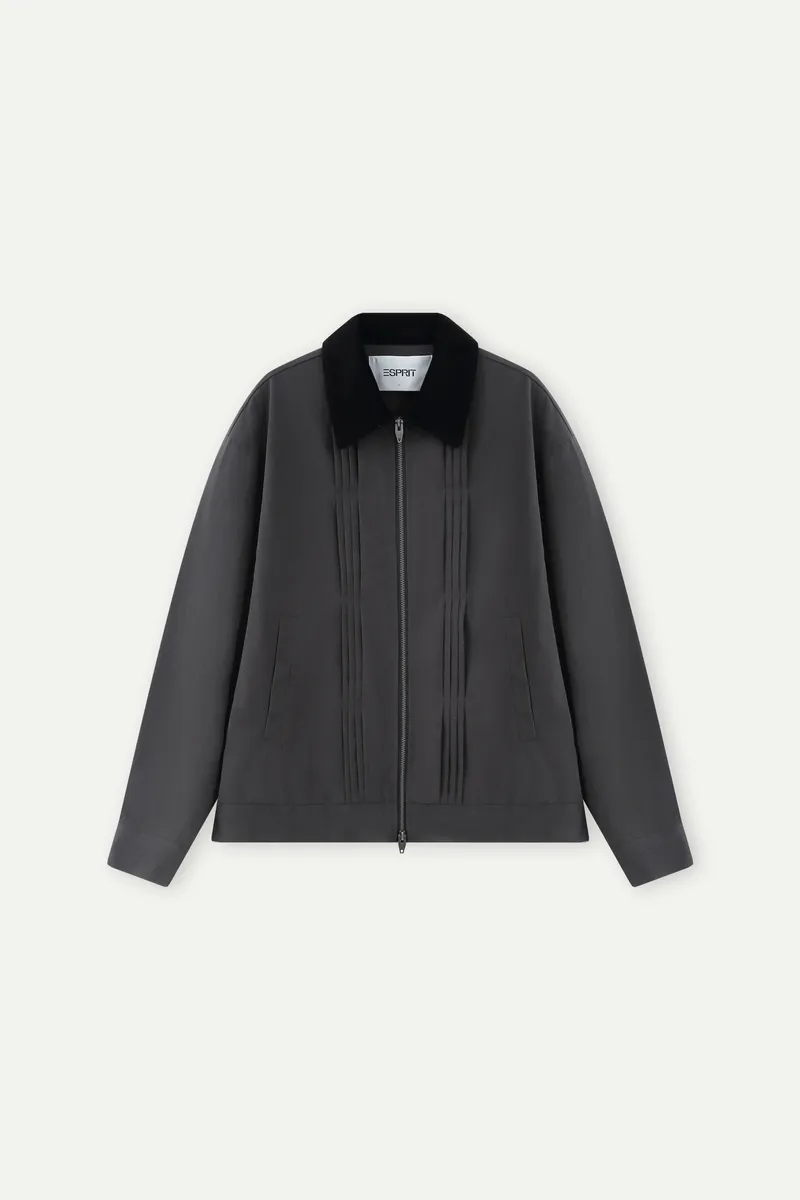 Contrast Collar Pleated Zip-Up Jacket