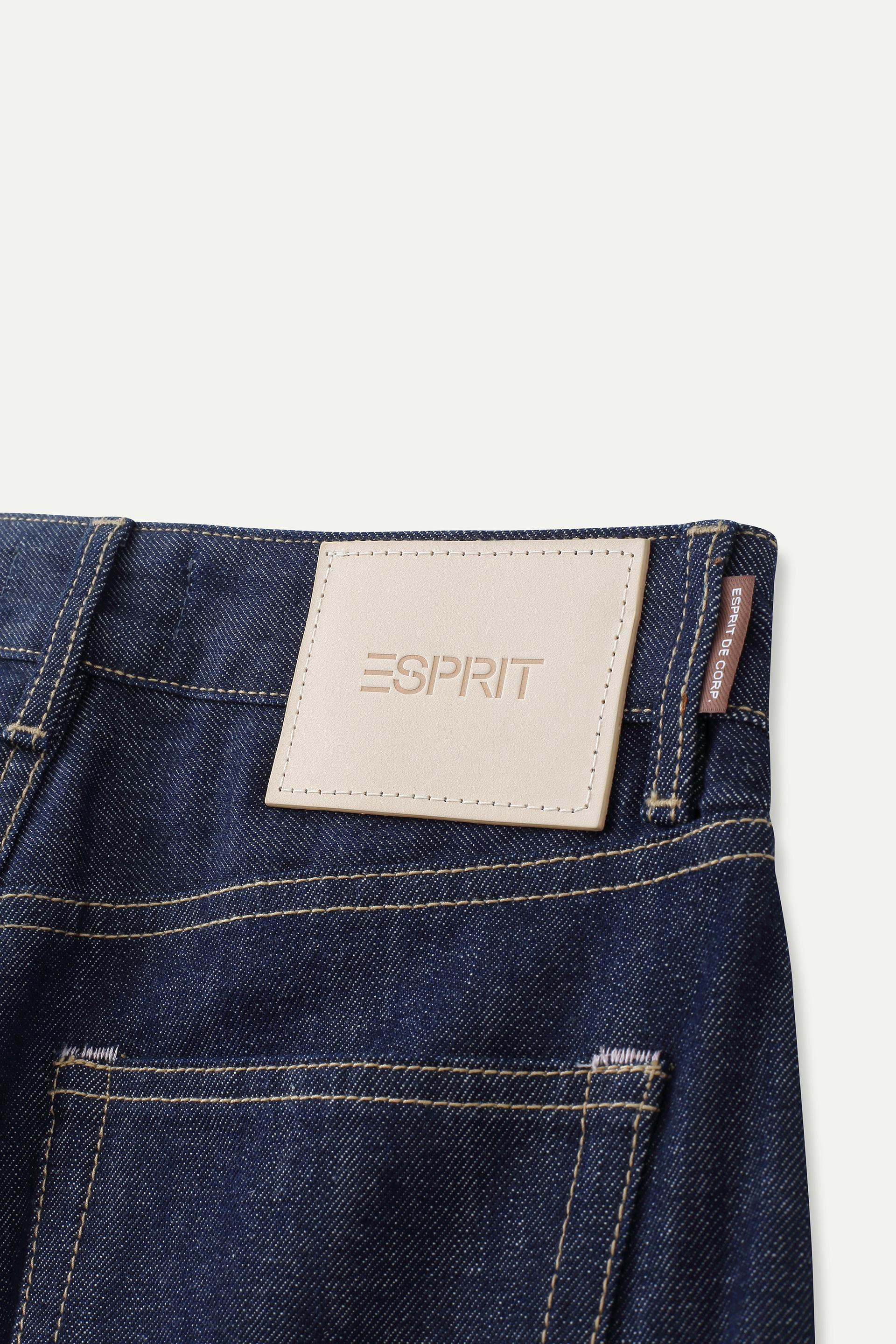 High-Rise Curved Wide-Leg Jeans