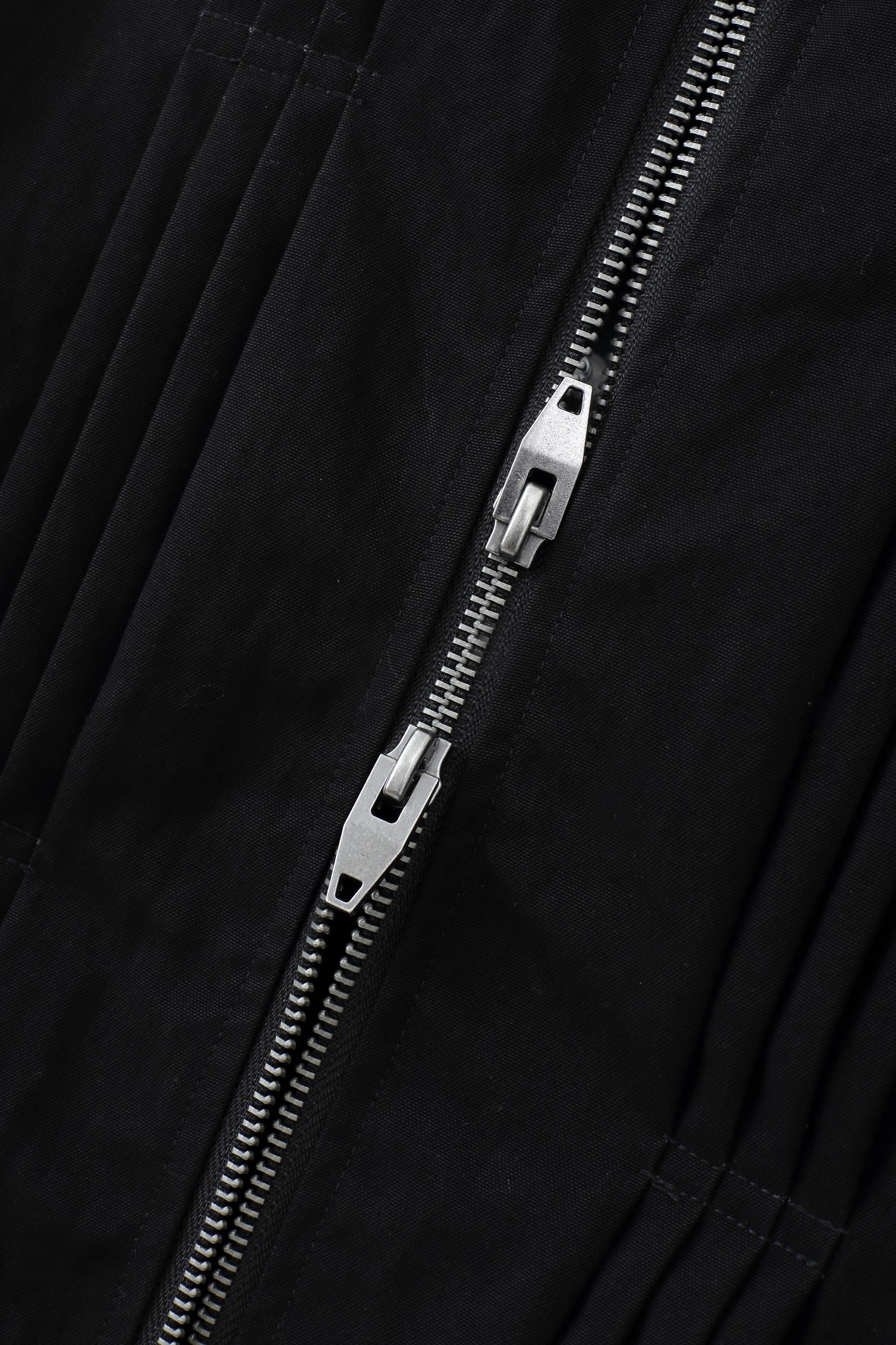 撞色領壓褶拉鏈外套