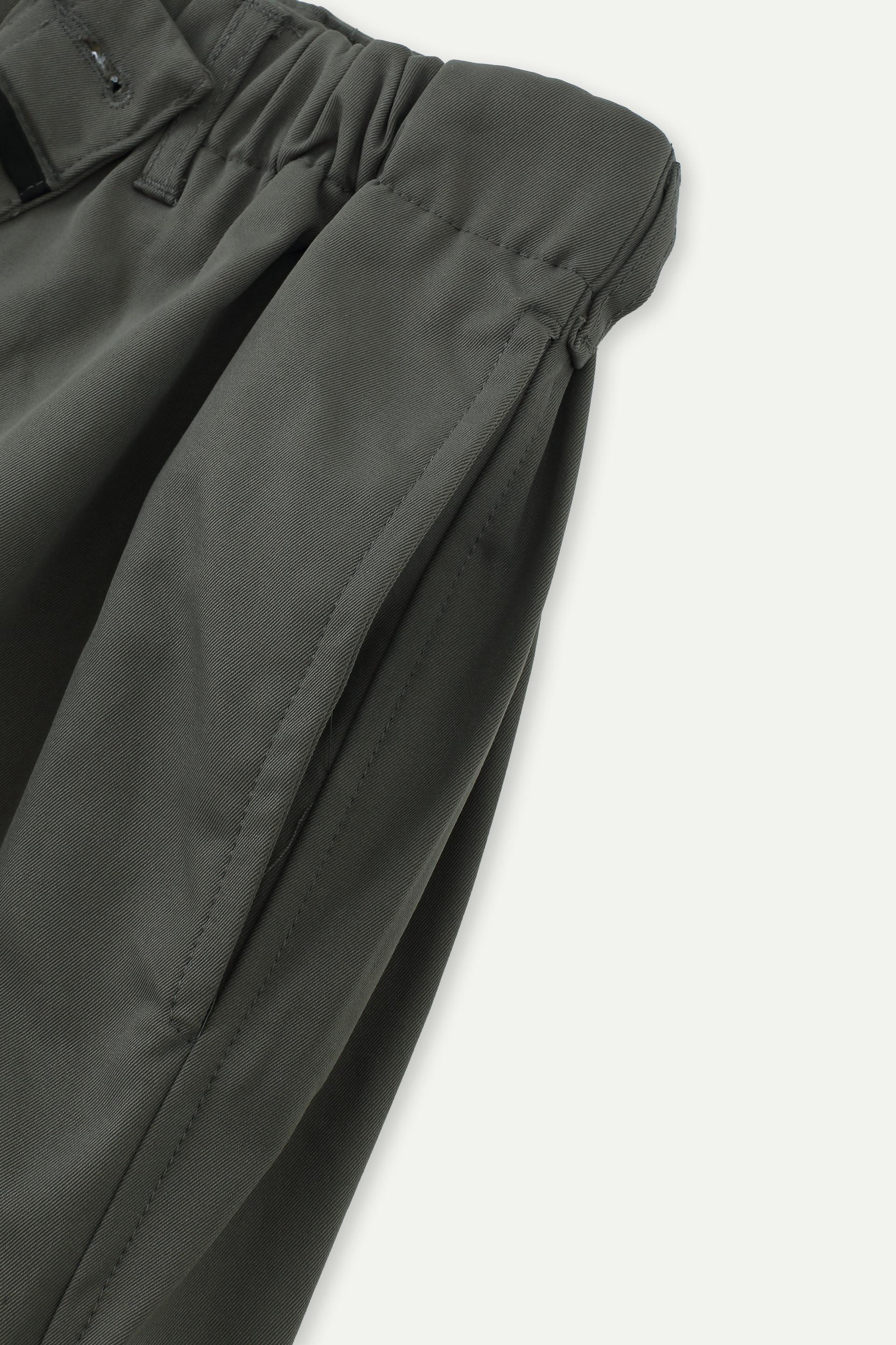 Relaxed Wide-Leg Trousers