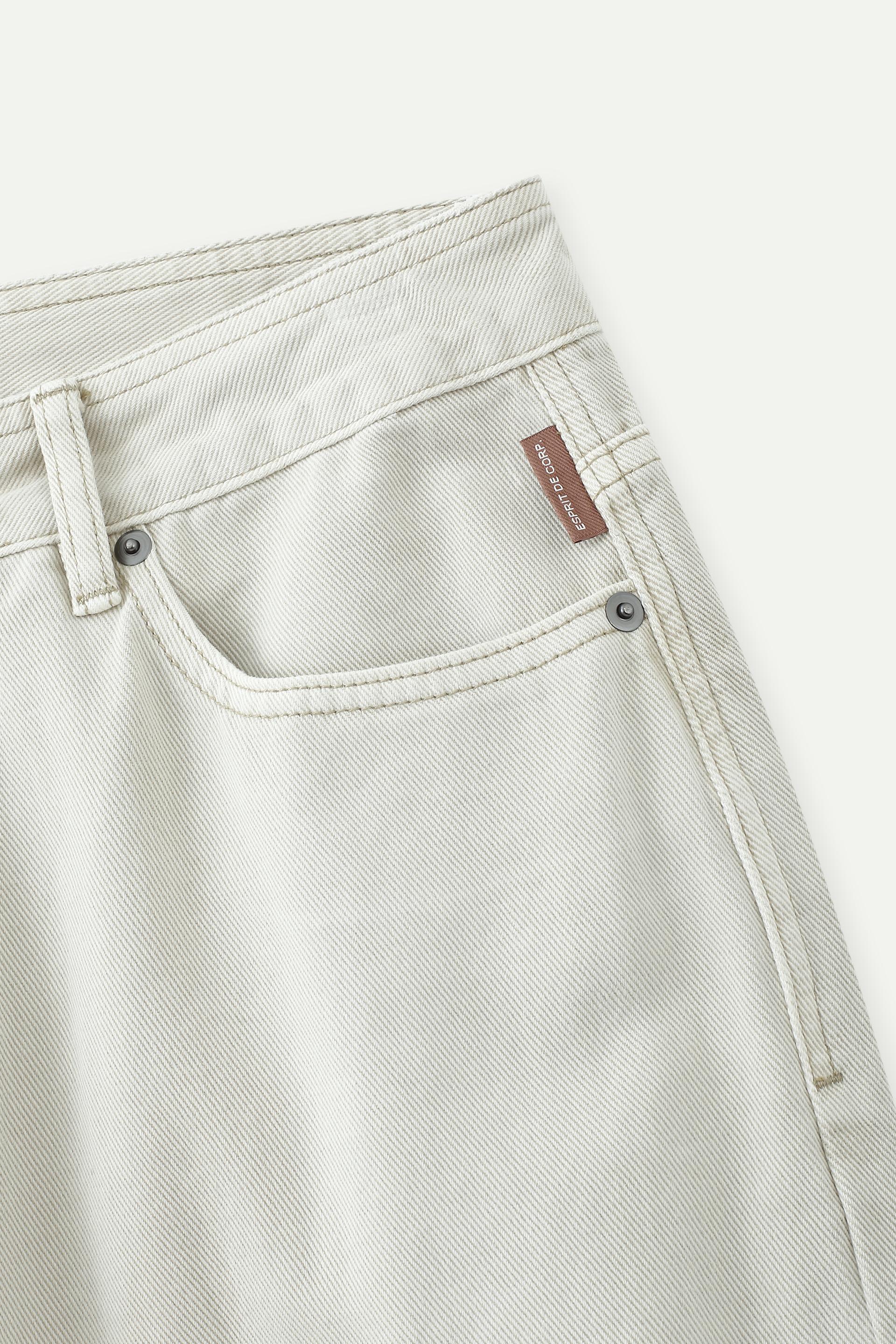 Light Wash High-Rise Wide Leg Jeans