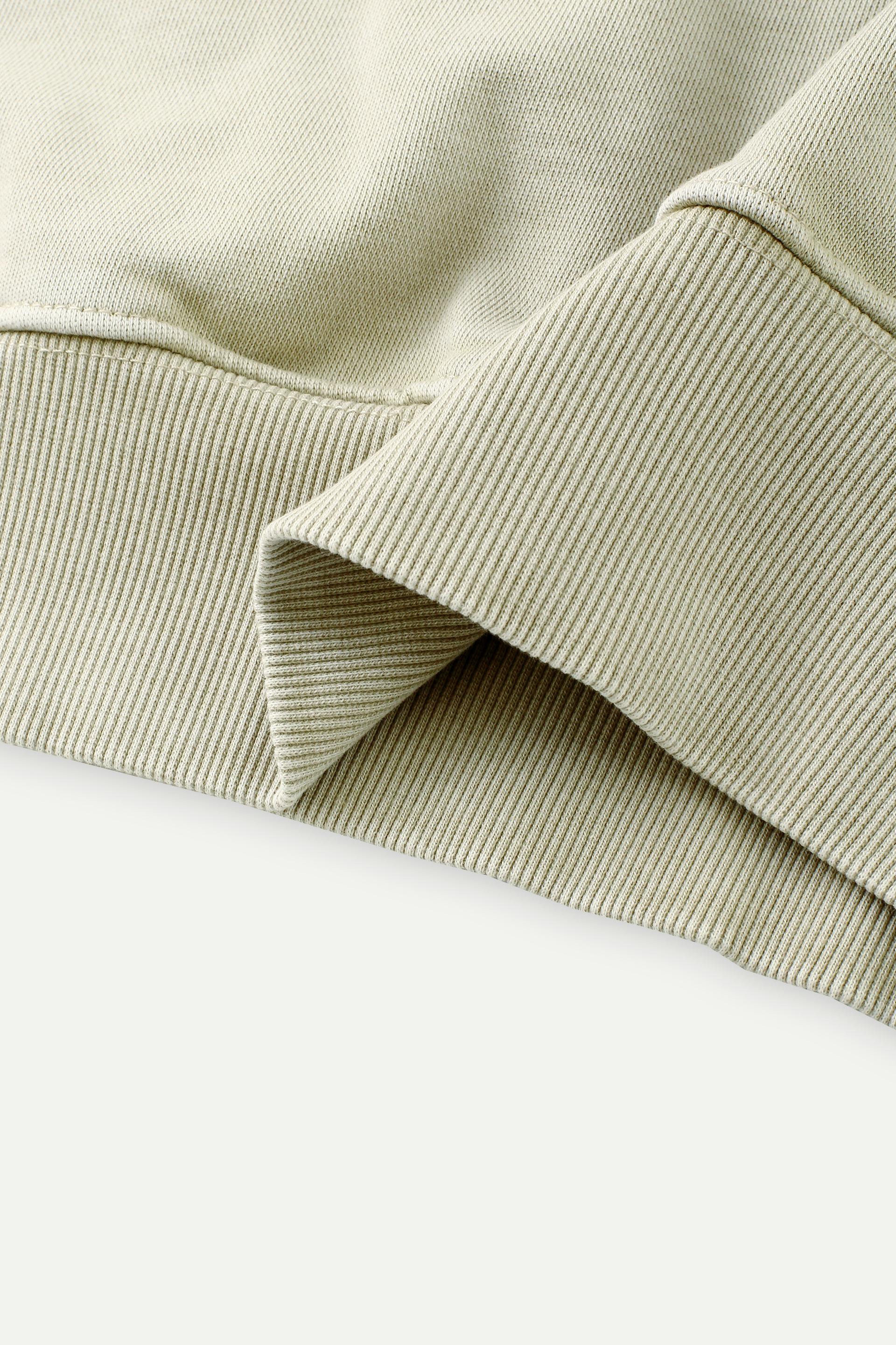 寬鬆 V 字領連帽衫